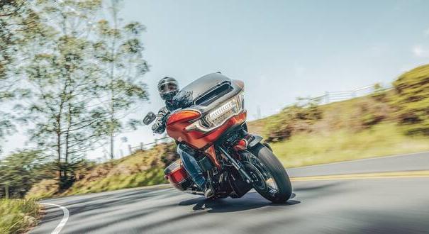 A Harley-Davidson leggyorsabb bagger modellje: CVO Road Glide