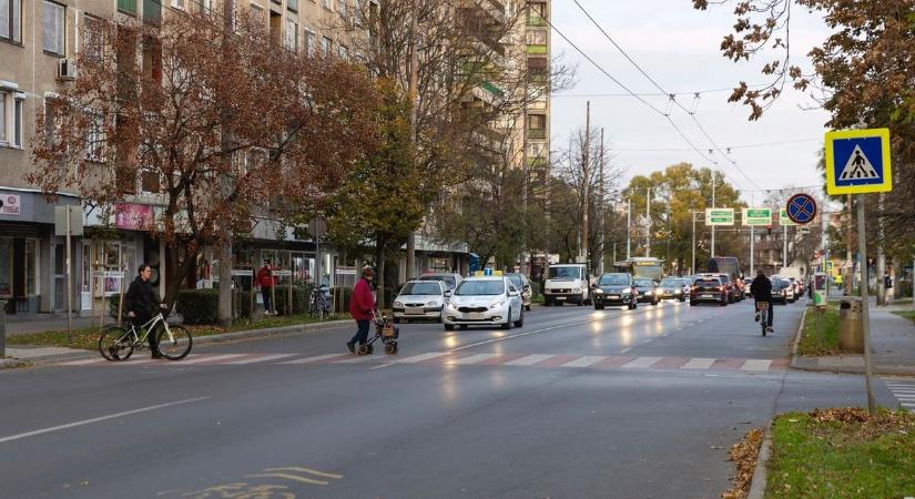 „Időről időre bukkannak fel új baleseti gócpontok” – kritikus csomópontok Debrecenben