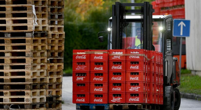 Fémdarabok lehetnek a Coca-Cola Ausztriában gyártott egyes üdítőiben