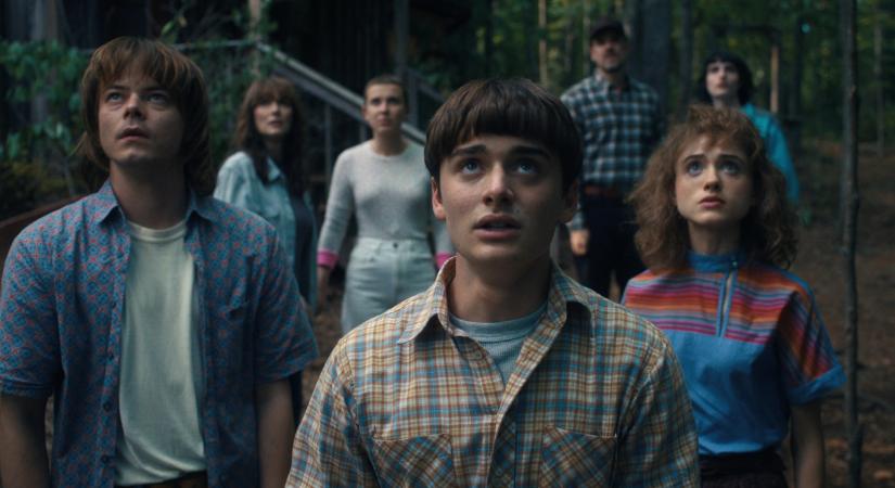 [RÖVIDEN] Megérkeztek az első hivatalos képek a Stranger Things 5. évadából, rajtuk a négy "tinihőssel" és Hopper seriffel