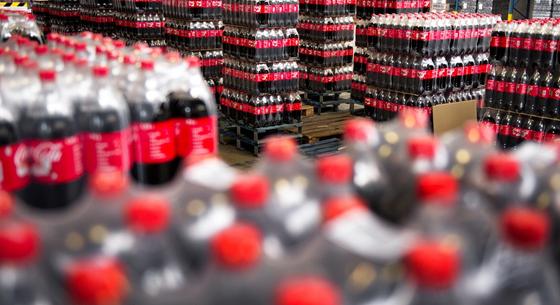 Fémdarabokat találtak az Ausztriában gyártott Coca-Colában, Fantában és Sprite-ban