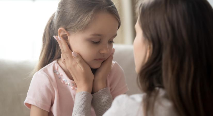 A mentálisan erős szülők ezt az 3 mondatot sosem mondják a gyerekeiknek