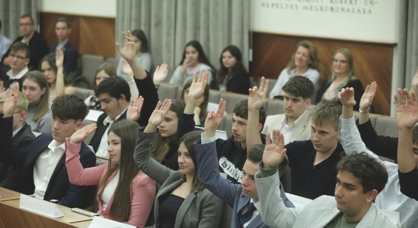 A Bursa Hungarica ösztöndíjprogram hasznos segítség a fiataloknak