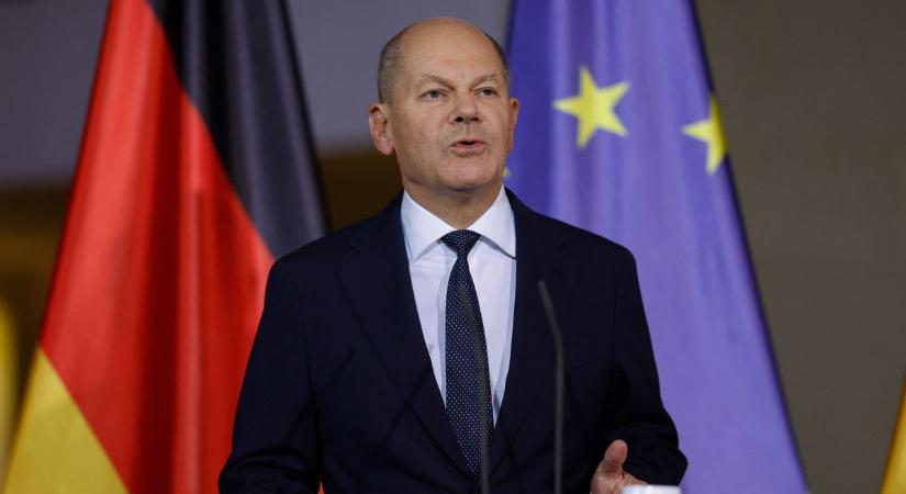 Kialudt a német jelzőlámpa: sorra jelentik be a pártok a kilépésüket - Olaf Scholz is megszólat