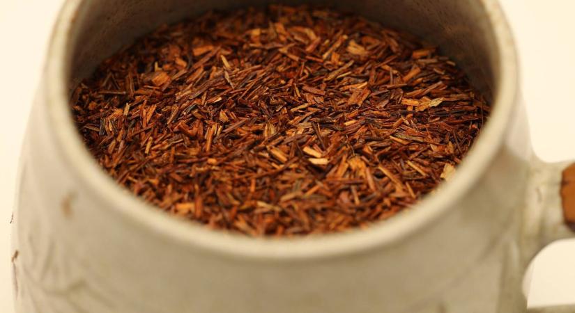 Mennyire egészséges a koffeinmentes rooibos tea?