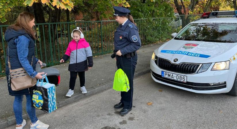 Rendőrök tették emlékezetessé Janka hatodik születésnapját