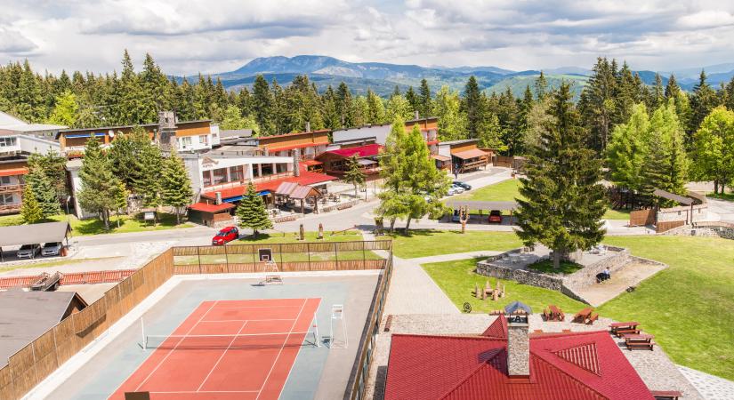 Síparadicsomi élmények nyáron és télen. Hotel Šachtička az Alacsony-Tátra csodavilágával.