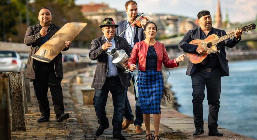 Lakatos Mónikával és a cigány folklór legjobbjaival ünnepel a húszéves Romengo