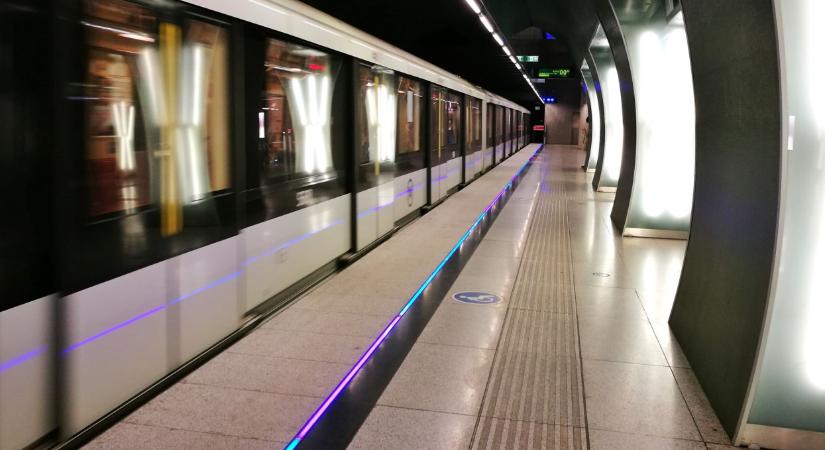 M2-es metró menetrend: brutális változás élesedik, ekkor járni sem fog