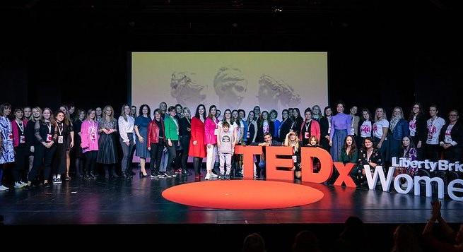 Mautner Zsófia és a Mélylevegő Projekt alkotói is fellépnek a TEDxLibertyBridgeWomenen