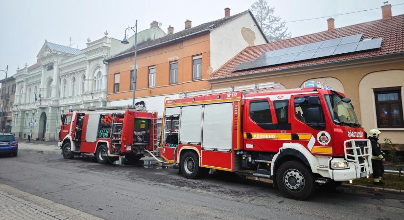 Szentgotthárdi lakástűz: Két ember kórházba került - fotók