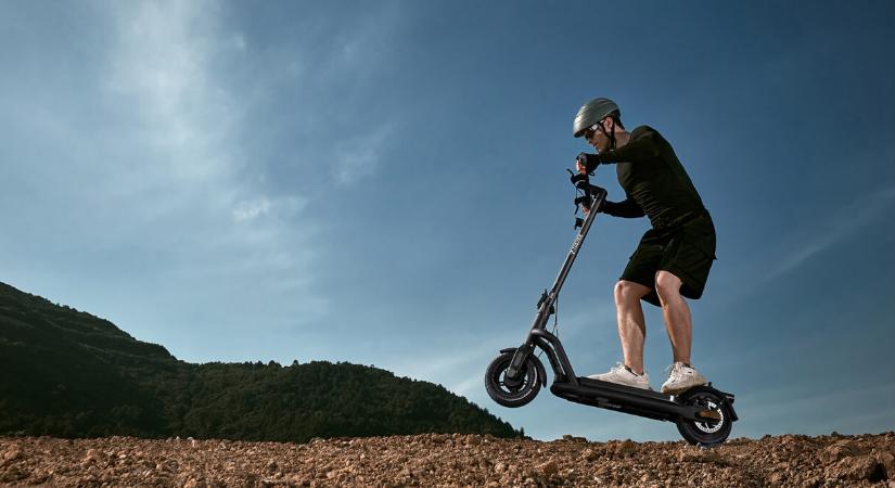 Megérkeztek hazánkba a városi közlekedést forradalmasító NAVEE elektromos rollerek