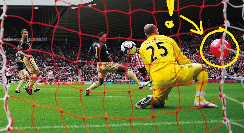 A legőrültebb futballsztorik: Amikor egy pályára bedobott strandlabda okozta a Liverpool vesztét!