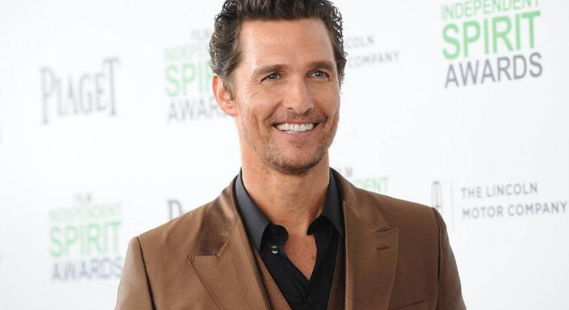 Matthew McConaughey nagyfia ilyen jóképű: Levi göndör fürtjeit apjától örökölte