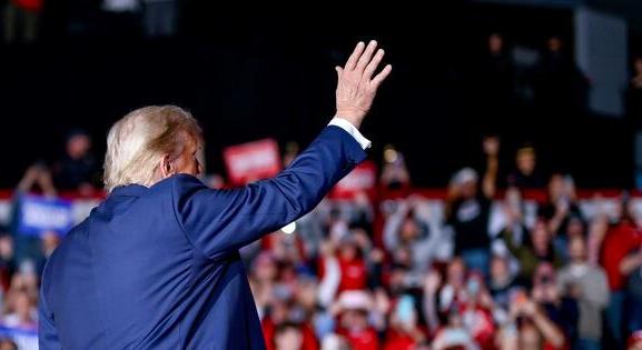 Valami olyat tett Donald Trump, amire több mint 100 éve nem volt példa