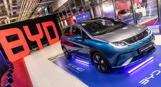 Reuters: A BYD Magyarországra helyezheti át európai központját