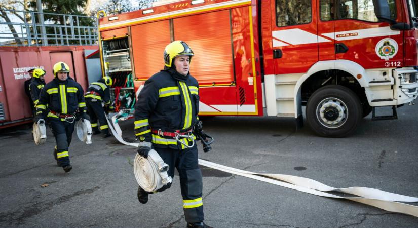 Kigyulladt egy társasházi lakás szombat hajnalban Nagykanizsán