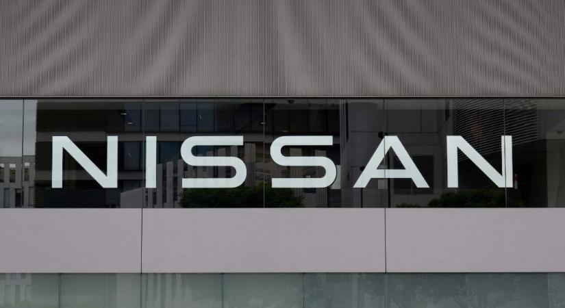 Túlélő módba kapcsol a Nissan