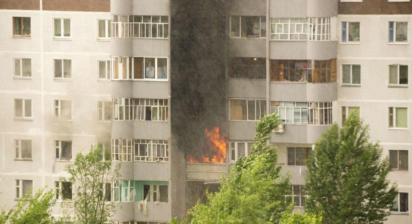 Teljes terjedelmében égett egy nagykanizsai lakás