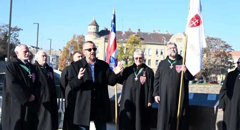 Lovagok a szolnoki várban: középkori időutazásra hívtak – galériával, videóval