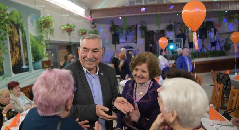 Az egykori Centrum Áruház születésnapját ünnepelték – videóval, galériával