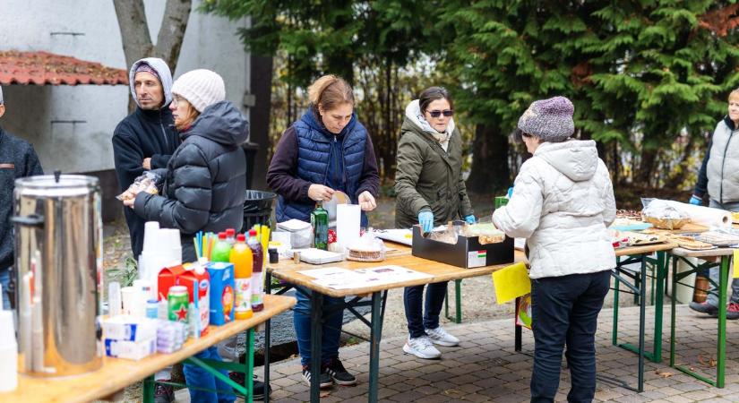 Varázslatos Márton-napi kemencés partin sütöttek, főztek együtt Balatonszemesen