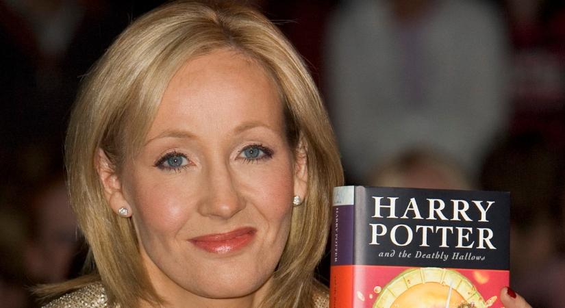 Óriási hír a Harry Potter rajongóknak: J.K. Rowling is a sorozat készítői között lesz!