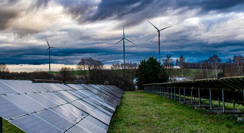 Energiaügyi Minisztérium: idén is jócskán több mint 1 gigawattal nő a hazai naperőművi összteljesítmény