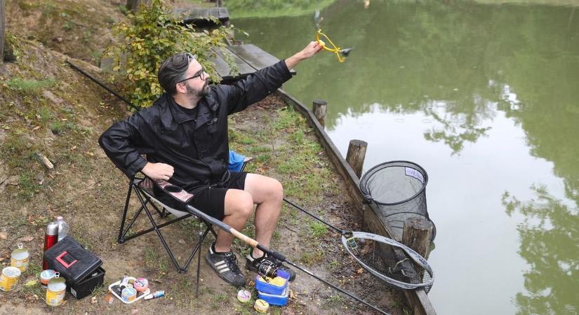 Ismét engedély nélkül pecázott a notórius horgász: már 8 milliós bírságot gyűjtött össze a Balatonon