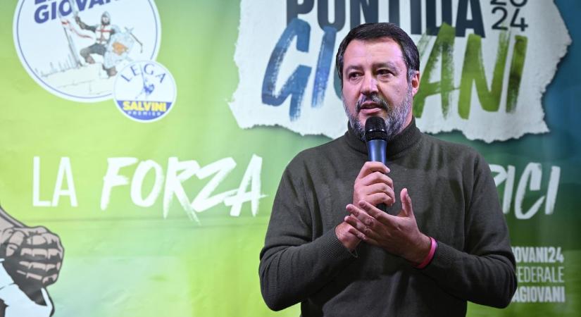 Matteo Salvini felszólította a belügyminisztert a szélsőbaloldali egyesületek bezárására