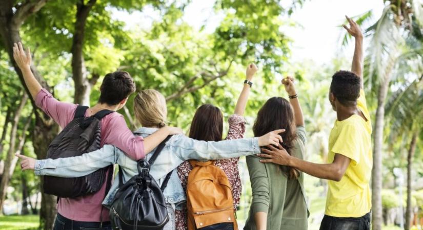 A fiatalok harmada aggódik Szerbia jövőjéért, ezért inkább elmennek az országból