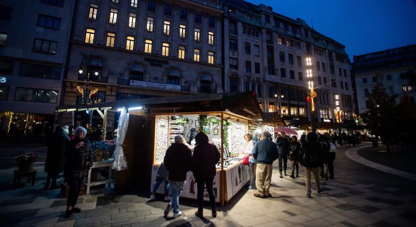 Kiderült, hány forint a legolcsóbb étel a fővárosi karácsonyi vásárokban