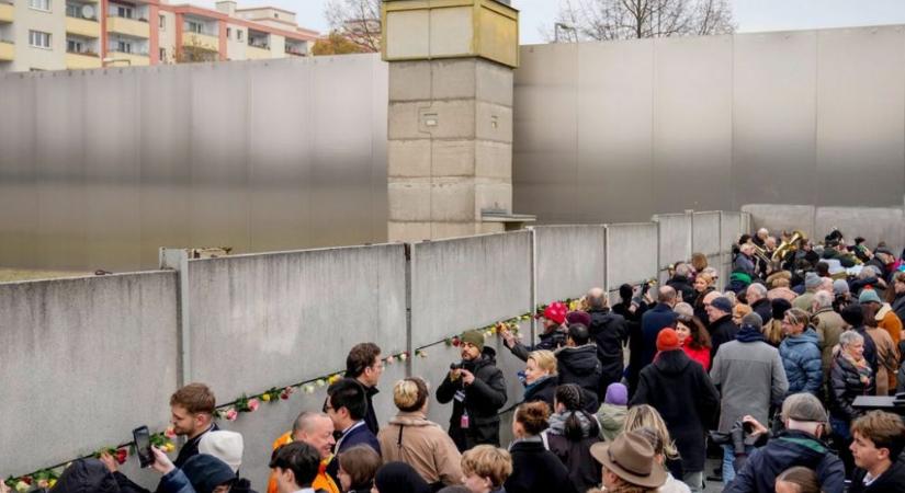 Lenyűgöző módon ünnepelték a berlini fal leomlását