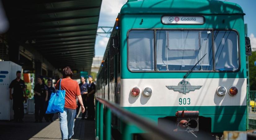 Nagyot ígért Lázár János: felújítják az összes HÉV-vonalat