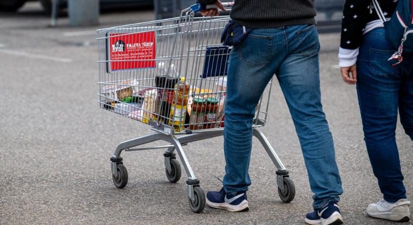 Adókamara: le a fogyasztói árakat felsrófoló különadókkal, különösen a kiskereskedelmi különadóval