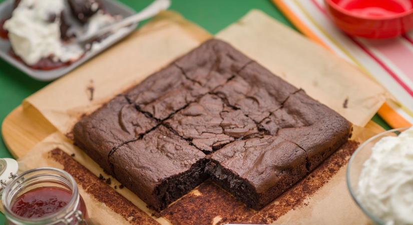 Brownie: egy mennyeien finom csokis édesség, ami feldobja a napodat