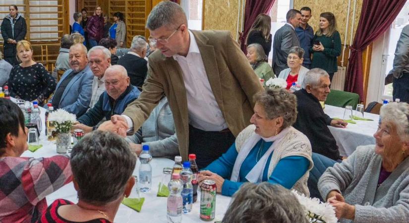 A falu legidősebb lakóját köszöntötték Ostffyasszonyfán