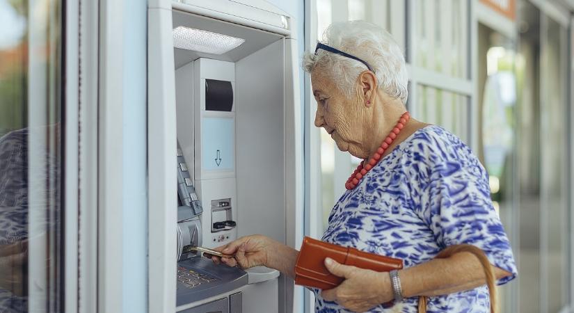 Öröm előbb kapni a nyugdíjat, de plusz kilenc napot is ki kell gazdákodni belőle