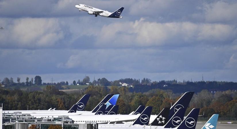 Lufthansa egyik utasszállítóját úgy megrázta az Atlanti-óceán fölötti turbulencia, hogy 11-en megsérültek