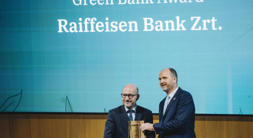 Ismét a Raiffeisen Bank nyerte az MNB Zöld Bank díját