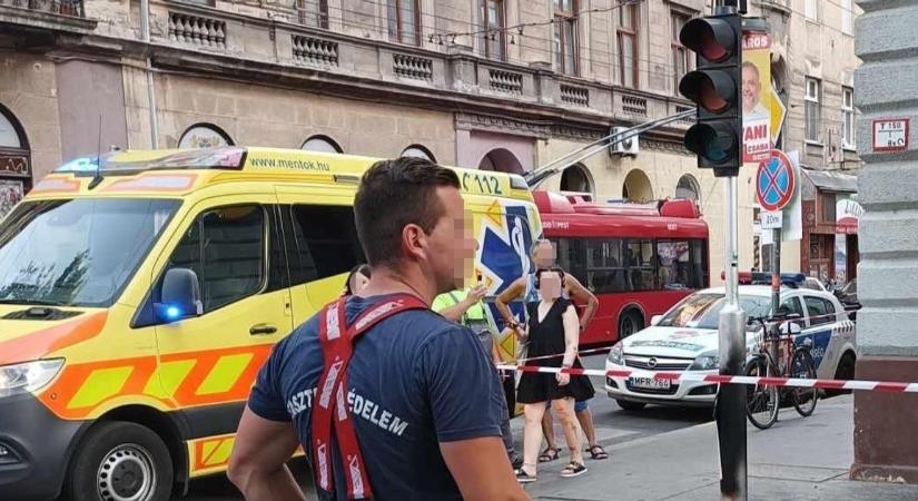 „Elkezdtem égni, olyan volt, mint egy lángszóró” – Megszólalt Péter, aki mellett felrobbant egy jelzőlámpa Budapesten