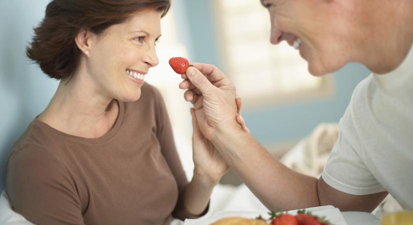 Hideg hálószoba a menopauza idején? A tesztoszteron terápia megoldás lehet