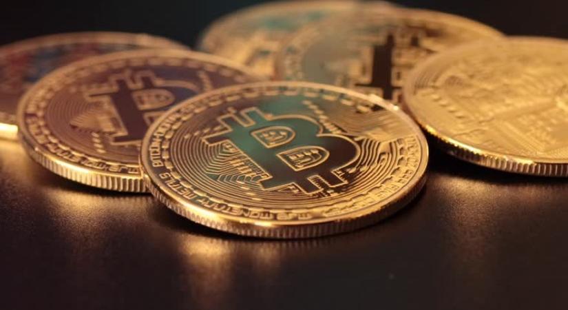 A bitcoin történelmi csúcson, 89 ezer dollár fölött