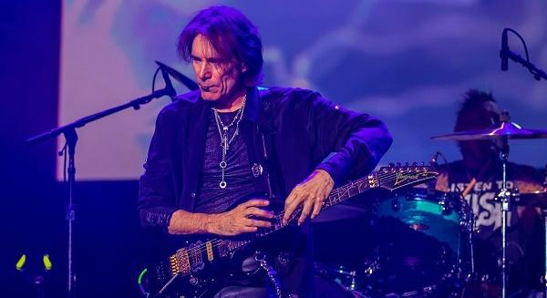 Így szól Steve Vai-tól a Zeus In Chains a G3 koncertlemezen