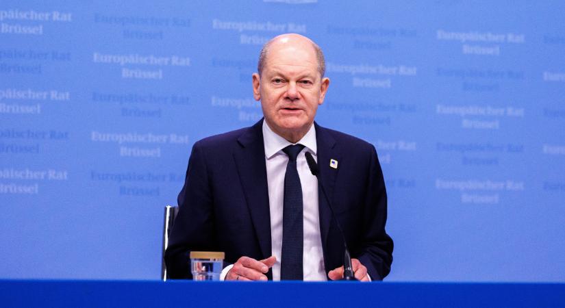 Olaf Scholz már kampányba kezdett a Bundestagban: kompromisszumot és összefogást sürgetett