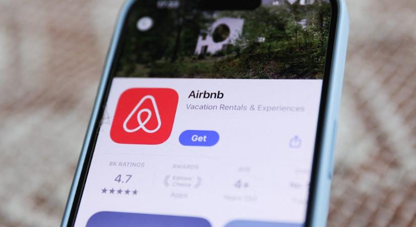 Üzent az Airbnb Nagy Mártonnak