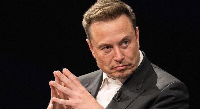 Még a saját mesterséges intelligenciája szerint is álhíreket terjeszt Elon Musk