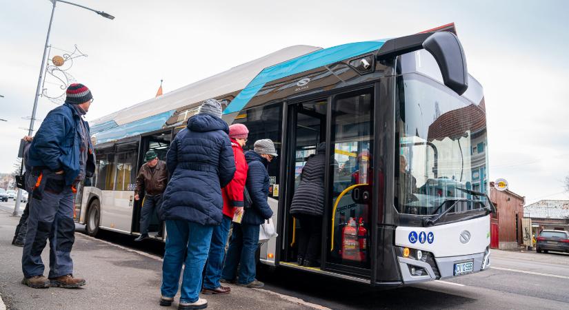 Kistérségi közlekedés: Sepsiszentgyörgy és környékén felmérik mennyi buszra van igény