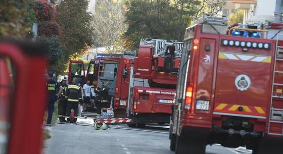 Tűz van a Soroksári úton, egy csarnok gyulladt ki