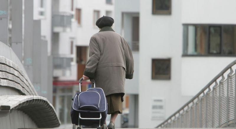 Nyugdíjak újraszámolása: egymillió idős embernek nem segített